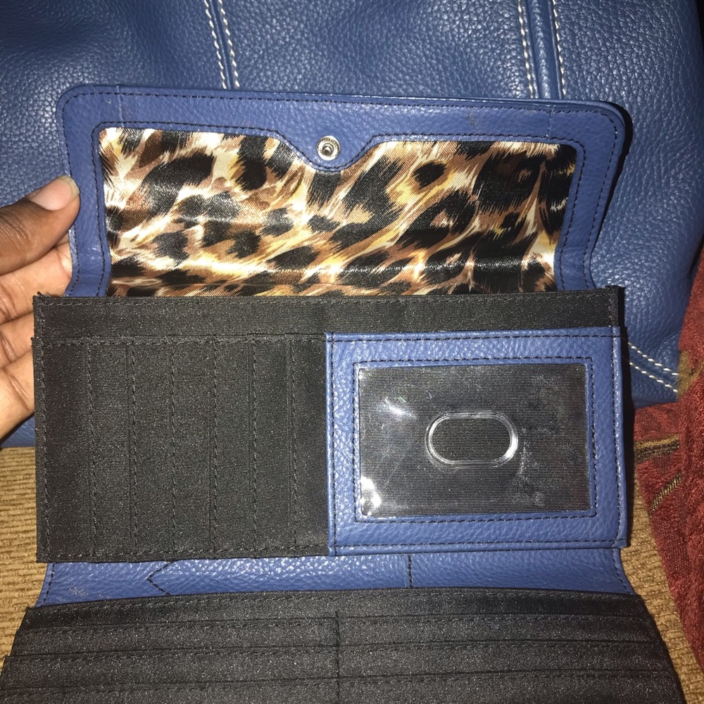 Purse - Picture 2 of 7